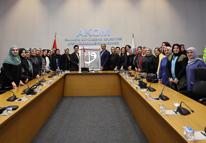 Başkan Alemdar, AK Kadınlar ile buluştu
