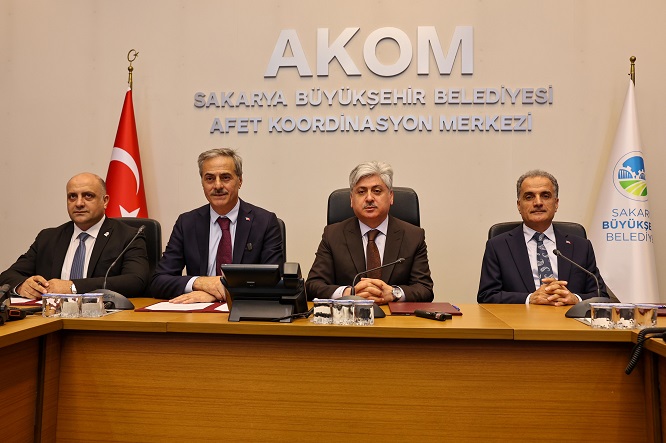 Türkiye’de bir ilk Kahverengi kokarca kabusuna karşı mucize buluş Sakarya’da Çiftçiler Günü’nde üreticiyle buluştu