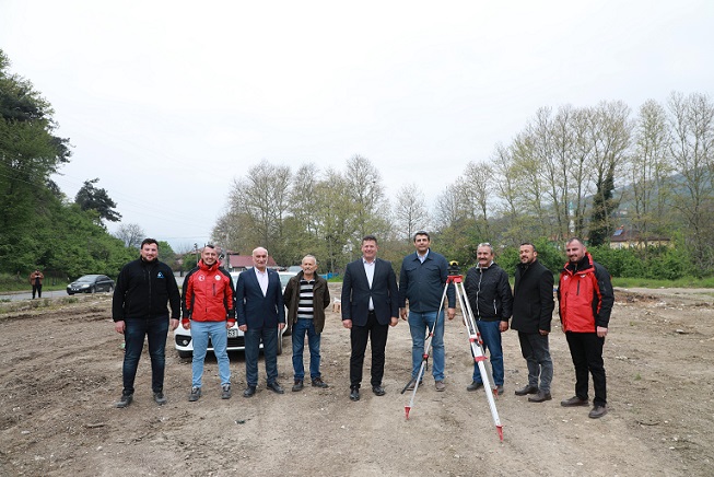 Akyazı’da 4 mahallede spor tesisi çalışmaları başladı