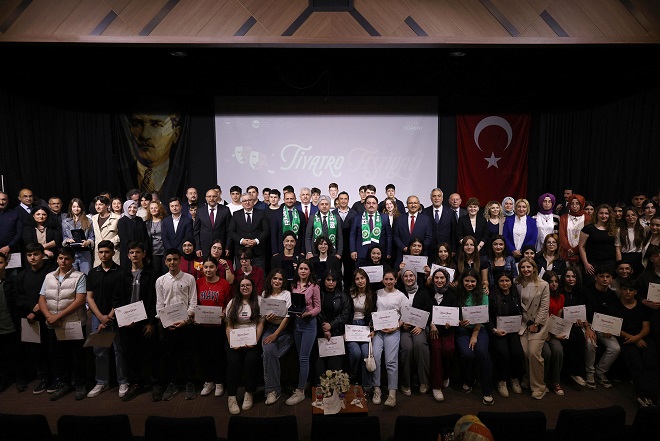 Genç tiyatrocuların sahne aldığı festivalde kazananlar belli oldu