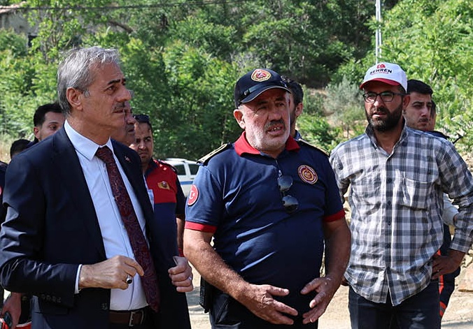 Başkan Yusuf Alemdar yangın felaketinin yaşandığı Taraklı’da: “Gelişmeleri yakından takip ediyoruz”