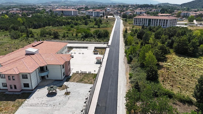 Arifiye Belediyesi Asfalt Çalışmalarına Son Sürat Devam Ediyor