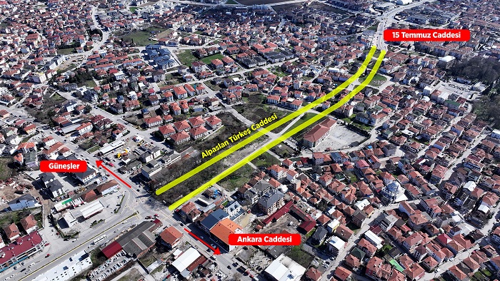 Büyükşehir Sakarya’nın merkez aksını bağlayacak çalışma için ilk kazmayı vurdu