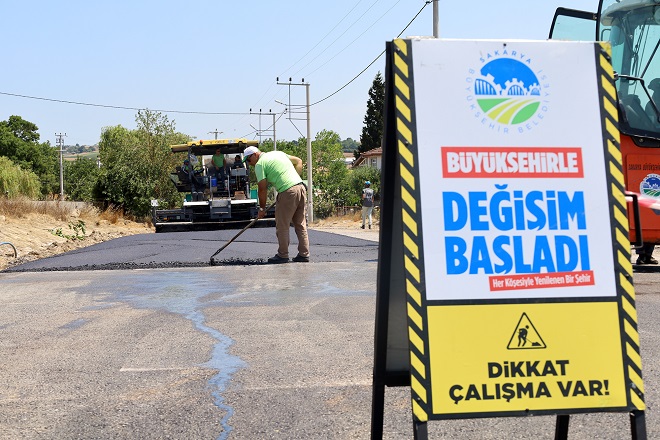 Büyükşehir Kaynarca’da asfalt mesaisini sürdürüyor