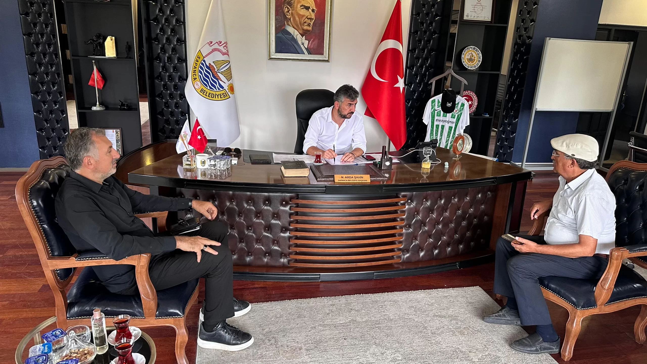 Ülke Postası ve Sakarya54.net İmtiyaz Sahiplerinden Sapanca Belediye Başkanı’na Ziyaret
