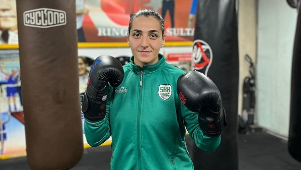 Büyükşehir’in boks sporcusu Ece Asude’ye gururlandıran davet