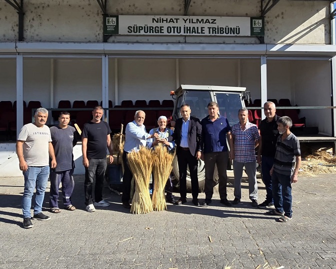 Sakarya Ticaret Borsası’nda İlk Mahsul Hediyesi Verildi