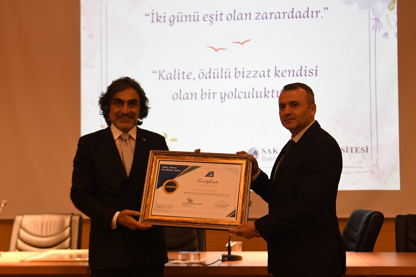Sakarya Üniversitesi İlahiyat Fakültesi Uluslararası Akreditasyonunu Yeniledi