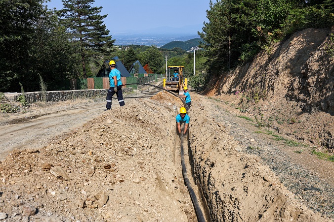 Memnuniye Mahallesi’ne yeni kaynak ve 2 bin metrelik güçlü altyapı hattı