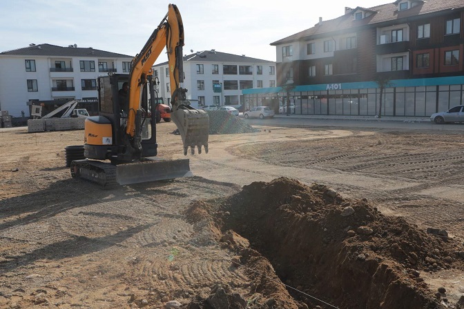 Arifiye Belediyesi Bilecik Caddesinde Çalışmalara Başladı