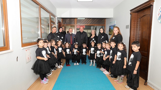 Minik Öğrencilerden 10 Kasım’da Ferizli Belediyesi’ne Anlamlı Ziyaret
