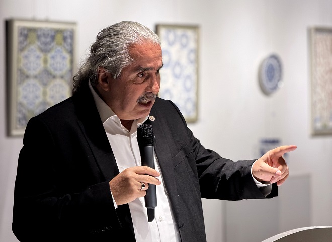 “Her yazar kendi sesini bulmalı ve sabırla yazmayı sürdürmelidir”