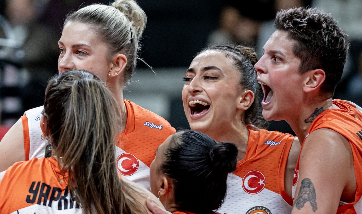 Eczacıbaşı Dynavit, evinde Zeren Spor’u 3-0 mağlup etti