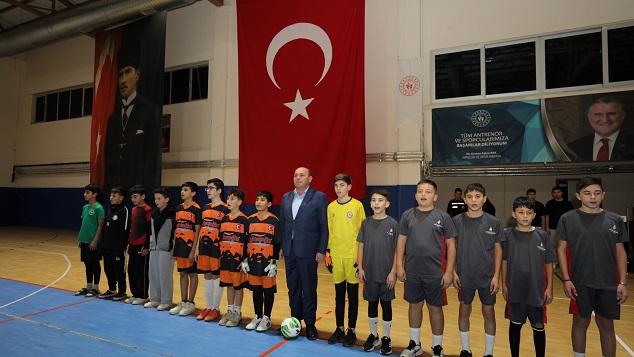 Ferizli’de Futsal Heyecanı Başladı