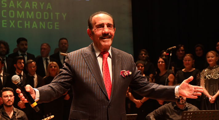 Sakarya Ticaret Borsası Korosundan Sanata Değer Katan Gecede; Mustafa Keser Sahne Aldı