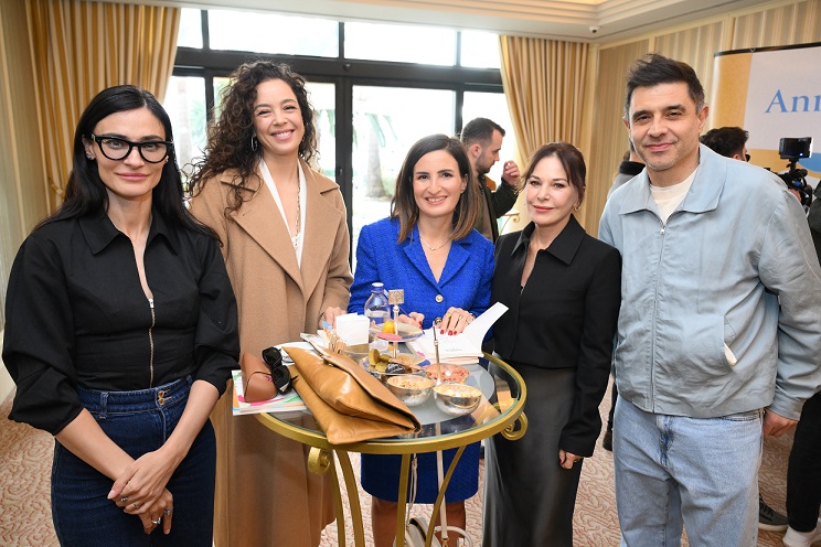 ÖMÜR SABUNCUOĞLU’NUN KALEME ALDIĞI ‘ANNEME VE OĞLUMA’ KİTABININ LANSMANINA ÜNLÜ AKINI!