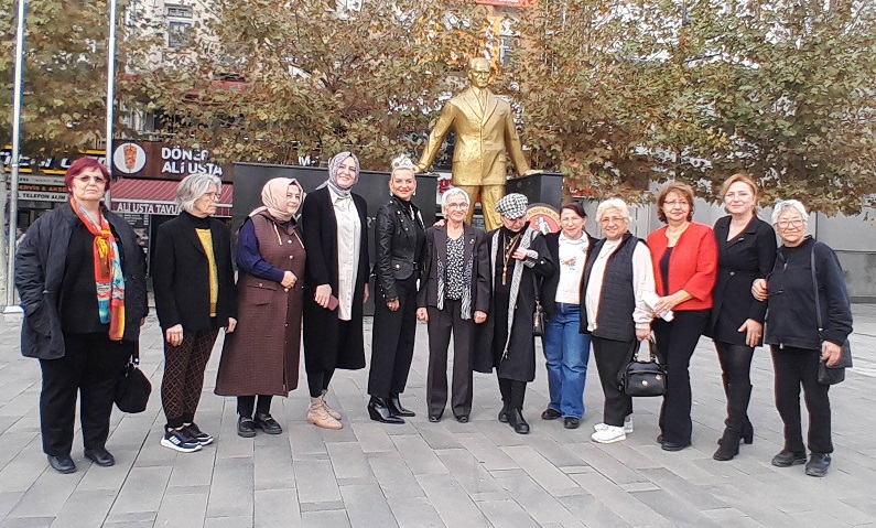 Başkan Tevhide YAĞAN “Kadına Cumhuriyet projelerinde ilk sıralarda yer veren, Mustafa Kemal Atatürk’ü saygı ve minnetle anıyoruz.”