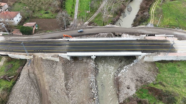 Karapürçek Mesudiye Köprüsü yenilenen yüzüyle hizmete başladı