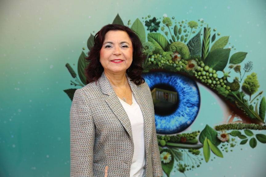 Az pişmiş et, iyi yıkanmamış sebze   sizi gözünüzden edebilir