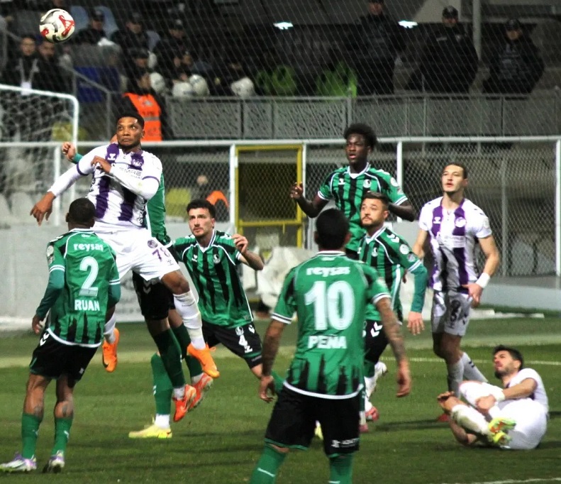 Keçiörengücü Sakaryaspor    maçı    1-1’lik eşitlikle sonuçlandı.