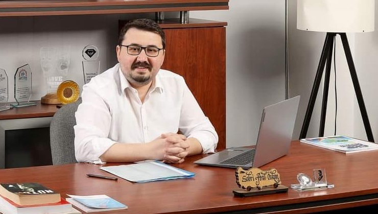 Cumhuriyet Halk Partisi Adapazarı İlçe Başkanı Sabri Anıl Özkan Sakarya54.net‘in 20. Yıl Dönümünü Kutladı