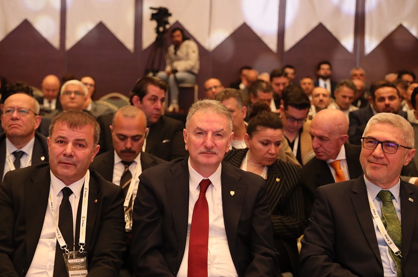 Sakarya Ticaret Borsası Hububat Kongresi’ne katıldı.