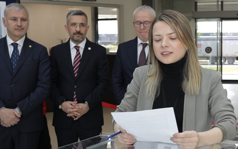 “Karma Fotoğraf ve Resim Sergisi” SATSO’da Sanatseverlerin Beğenisine Sunuldu