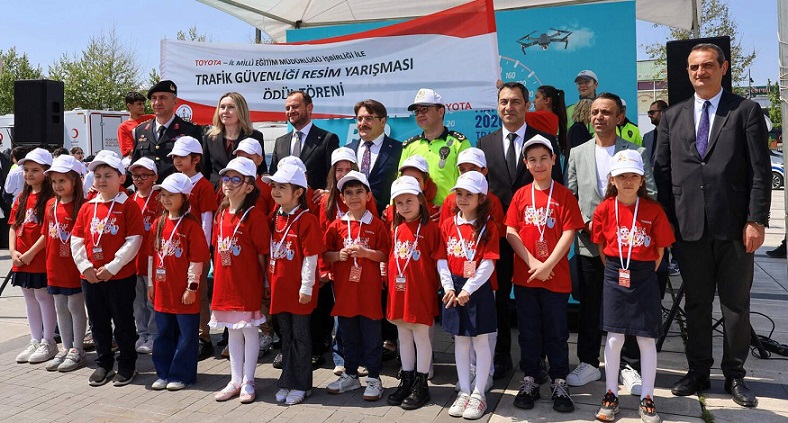 Toyota Otomotiv Sanayi Türkiye’nin düzenlediği ‘Trafik Güvenliği Resim Yarışması’ sonuçlandı