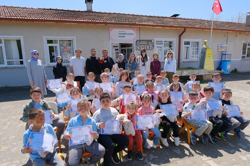 Serdivan Belediyesi “24 Mahallede” Etkinlikleriyle Çocukları Eğlence ve Atölyelerle Buluşturuyor