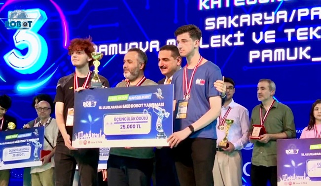 Sakarya’ya Robotik Alanında Türkiye Derecesi