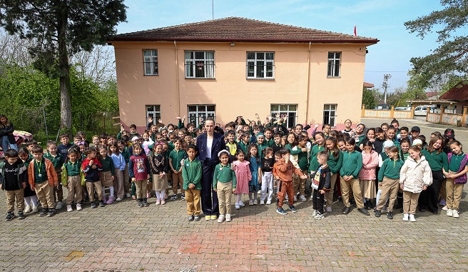 Hendek’te okul bahçesi Su Müfettişlerinin eğitim alanına dönüştü