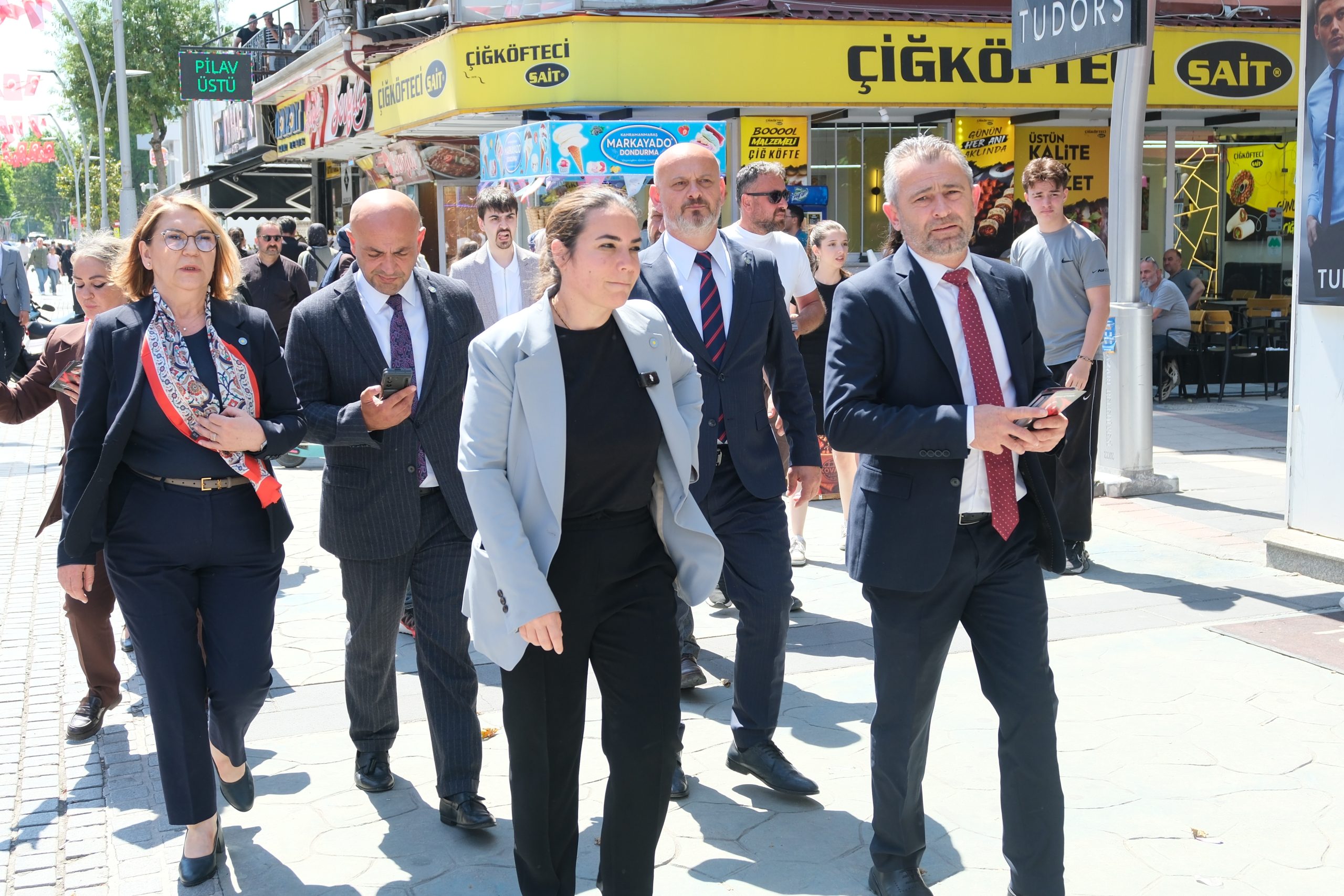 Türkeş’ten Sakarya’da Bayrak Mitingi Çağrısı: “Bu mesele vatan meselesidir”