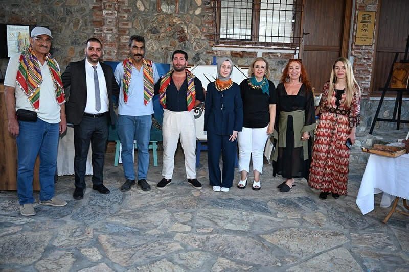 Tahtakuşlar’da 35. Yıl Sanat Buluşması: Uluslararası Karma Sergi Açıldı