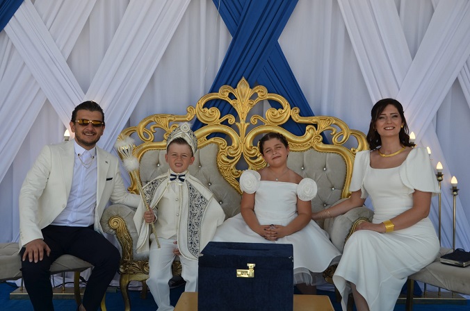 Budaklar Mahallesinde Ahmet Aslanın Mutlu Günü