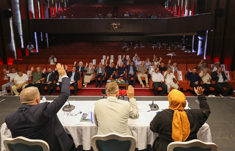 Adapazarı Belediyesi Ağustos Ayı Olağanüstü Meclis Toplantısı Başkan Mutlu Işıksu başkanlığında gerçekleştirildi