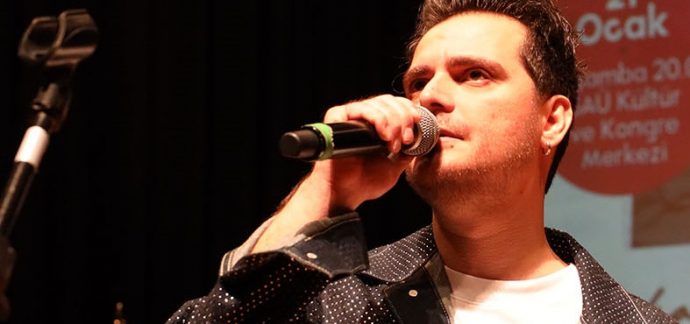 Türk Rock Müziğinin efsaneleri unutulmaz bir konserle anıldı