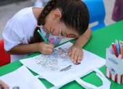 Bu atölye şehrin dört bir yanına neşe götürüyor