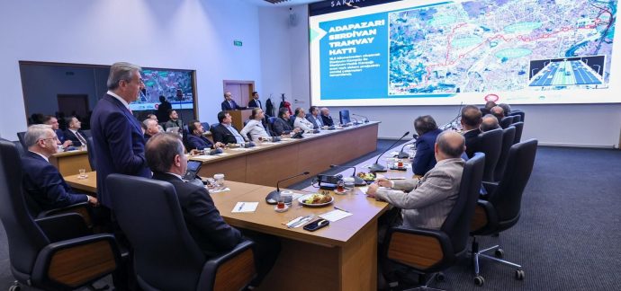  Karasu  Mekece  arası  raylı sistem