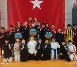 Serdivanlı Karatecilerden Büyük Başarı: 25 Madalya ile Zirveye Damga Vurdular