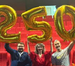 Tam 250 oyun… Onlarca il, yüzlerce salon, binlerce seyirci…