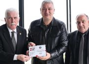 Serdivan Muhtarlar Zirvesinde 16 İlçe Tek Sofrada Buluştu