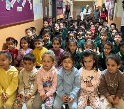 ‘Bir Hikâye Bin Neşe’ çocukların yüzünde tebessüm oluyor