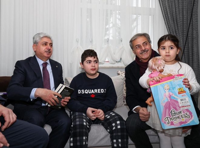 Vali Doğan ve Başkan Alemdar’dan anlamlı ziyaret: “Harun’un nefesine hep birlikte umut olalım”