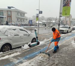 Serdivan’da Kış Mesaisi Karla Mücadele Ekipleri Sahada