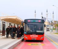 Metrobüs ücretli sistemin ilk gününde de ‘en çok tercih edilen’ oldu