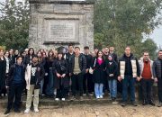 Sakarya Uygulamalı Bilimler Üniversitesi Turizm Fakültesi öğrencileri Alifuatpaşa köprüsü veya İkinci Beyazıt Köprüsünü ziyaret ettiler