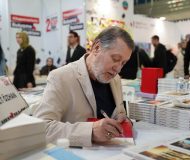 Serdivan Kitap Fuarı’nda Ünlü İsimlere Büyük İlgi