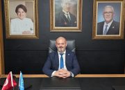 Başkan Sarıoğlu’ndan bayrak tepkisi: Tüm Sakarya’yı bayrak asmaya davet etti