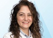 ERKEN ERGENLİK KIZLARDA 10 KAT FAZLA GÖRÜLÜYOR!