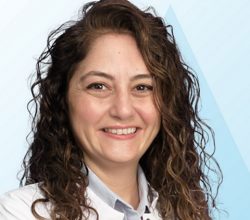 ERKEN ERGENLİK KIZLARDA 10 KAT FAZLA GÖRÜLÜYOR!